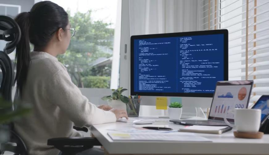 张家界企业数字化解决方案:机器学习赋能商业模式升级的核心路径